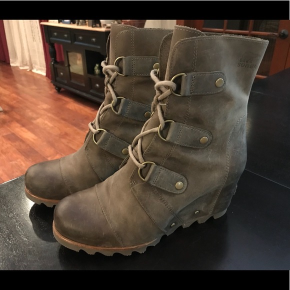 Sorel Shoes - Sorel Joan of Arctic II wedge boots.